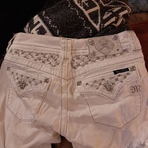 Miss Me white capris